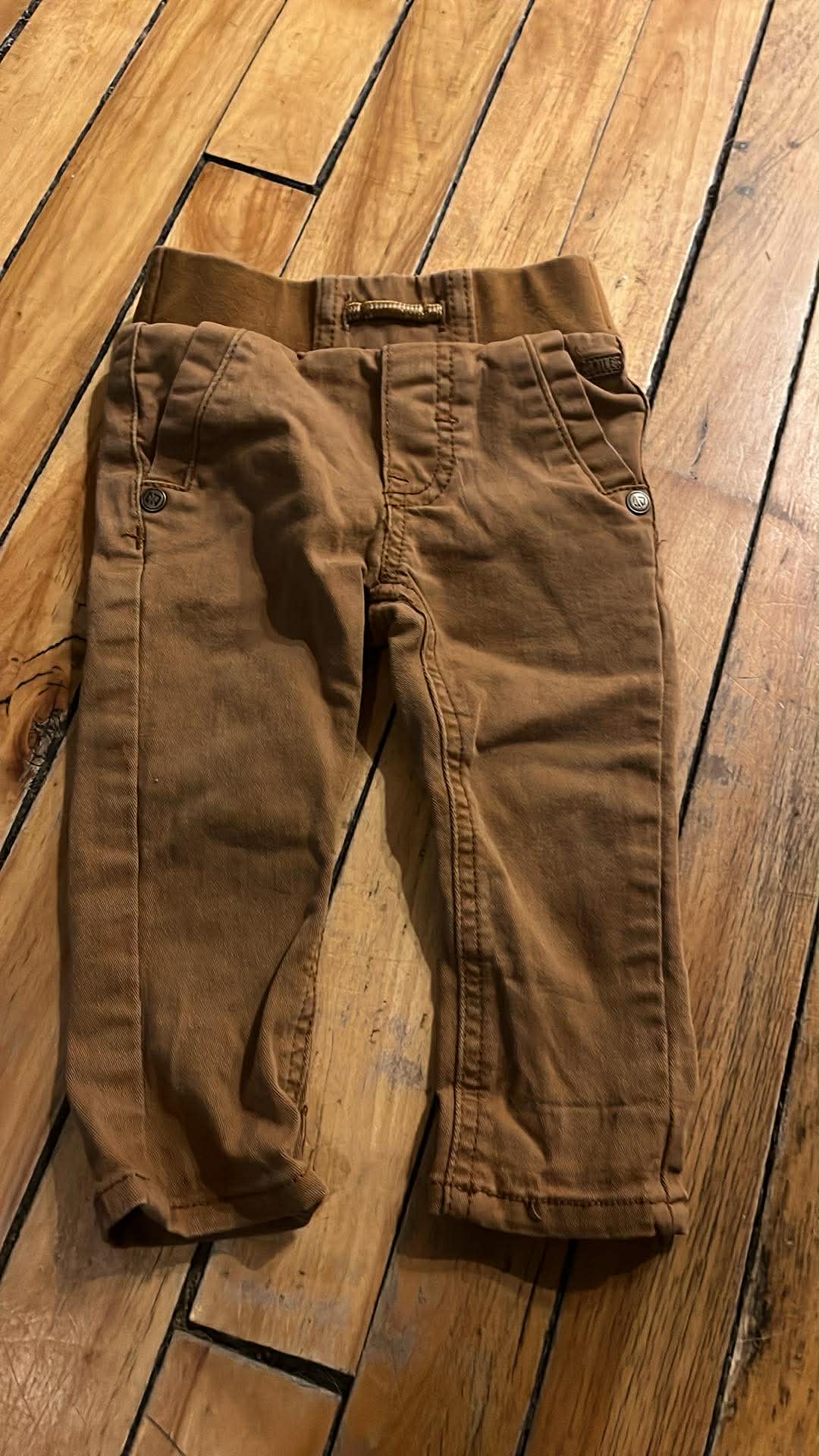 Pantalon nanö 9 mois neuf