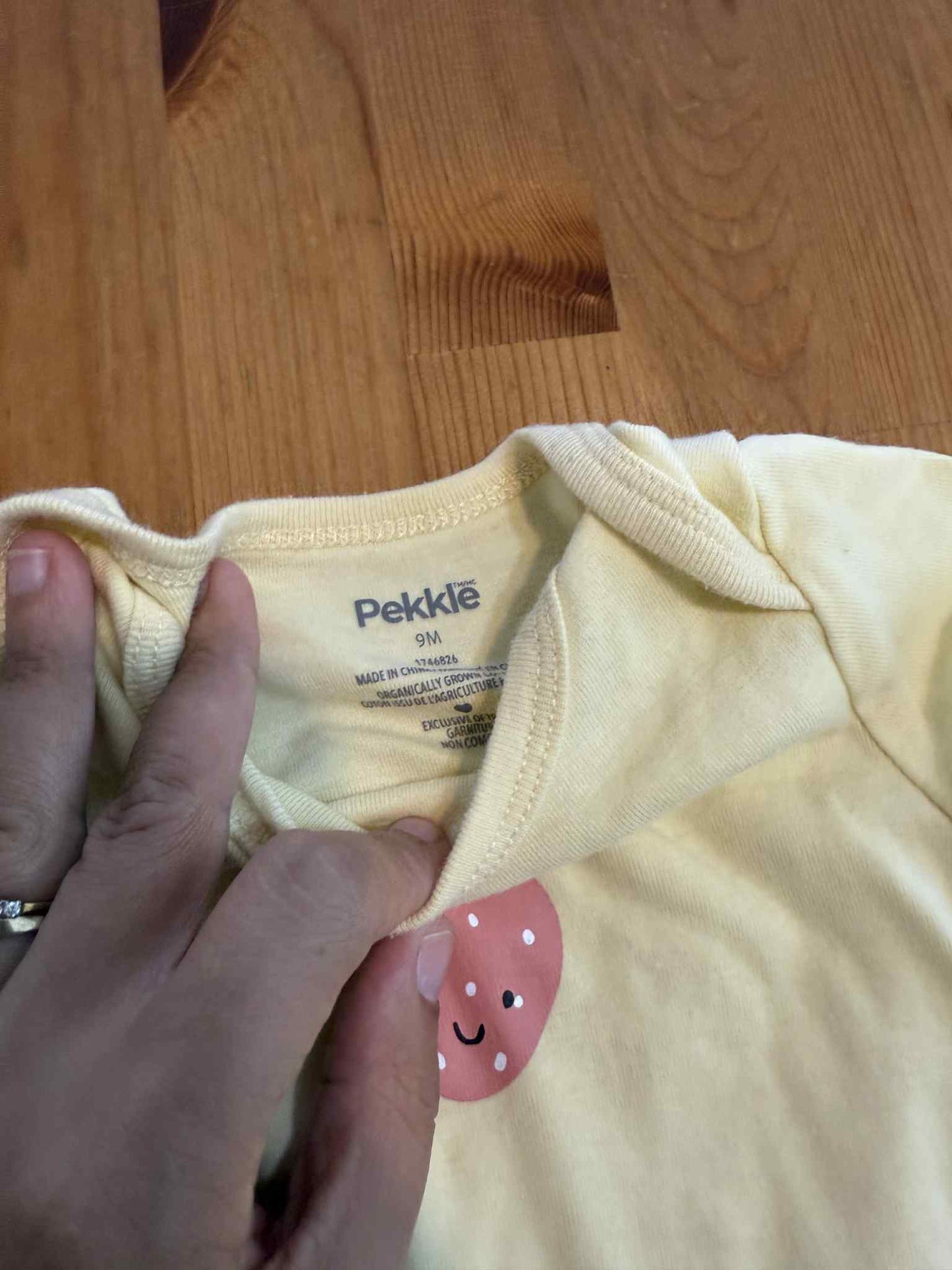 Ensemble pekkle 9 mois