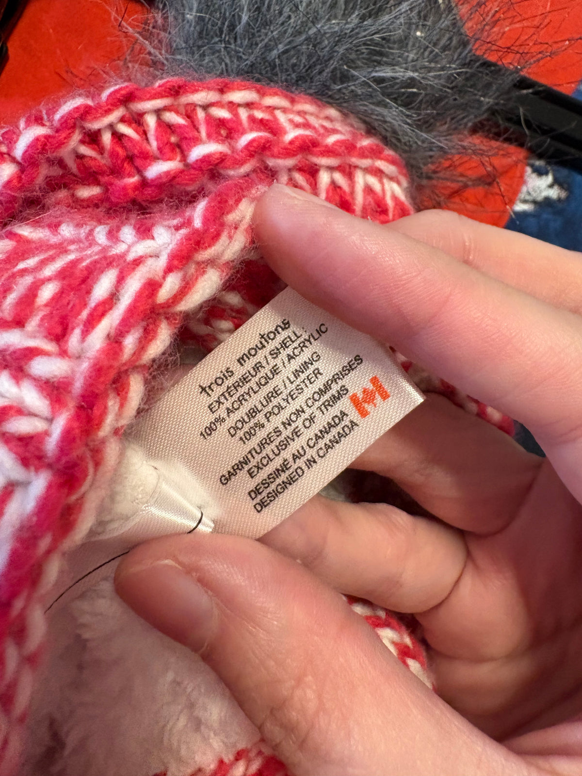 Tuque trois moutons 0-6 mois état neuf