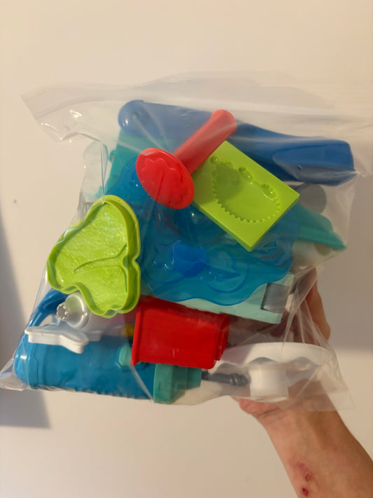 Lot jouets pour pâtes à modeler