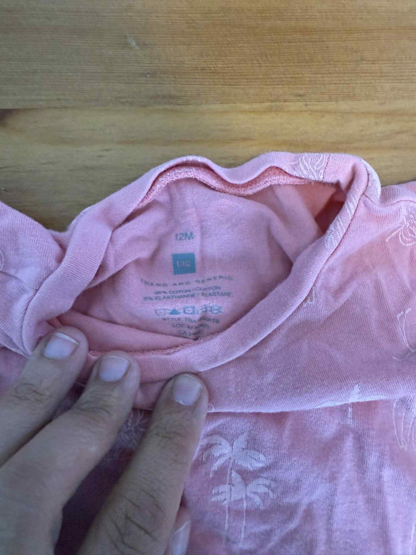 T-shirt tag 12 mois