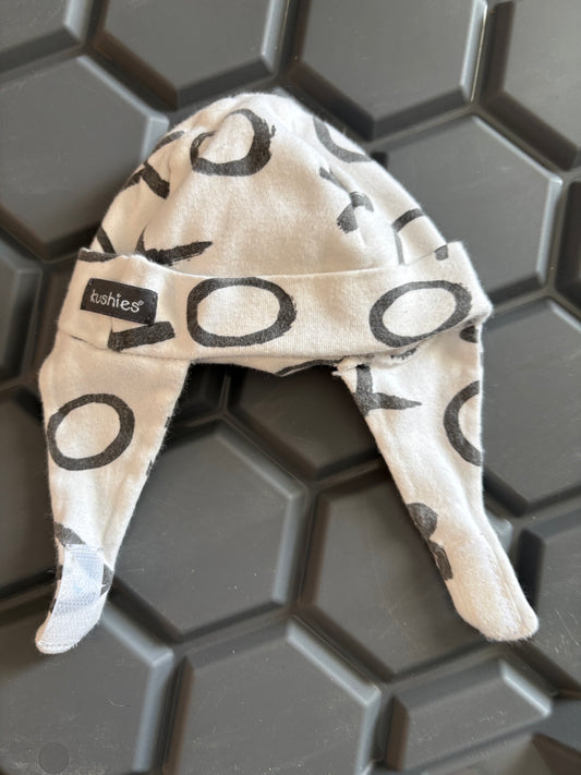 bonnet kushie printemps/automne 1-3 mois(fait petit)
