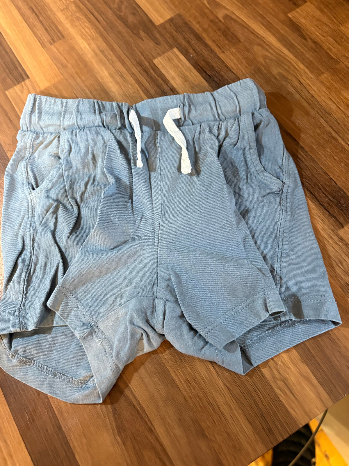 Lot de 3 short h&m 9-12 mois (cmb)