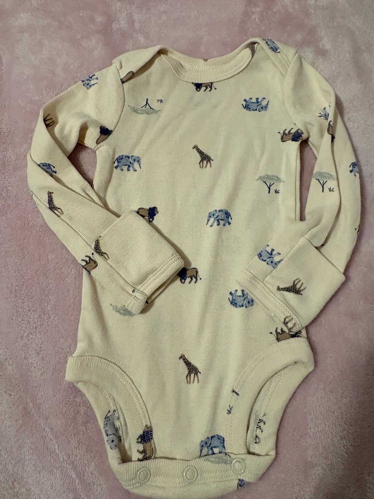 Cache-couche état neuf newborn