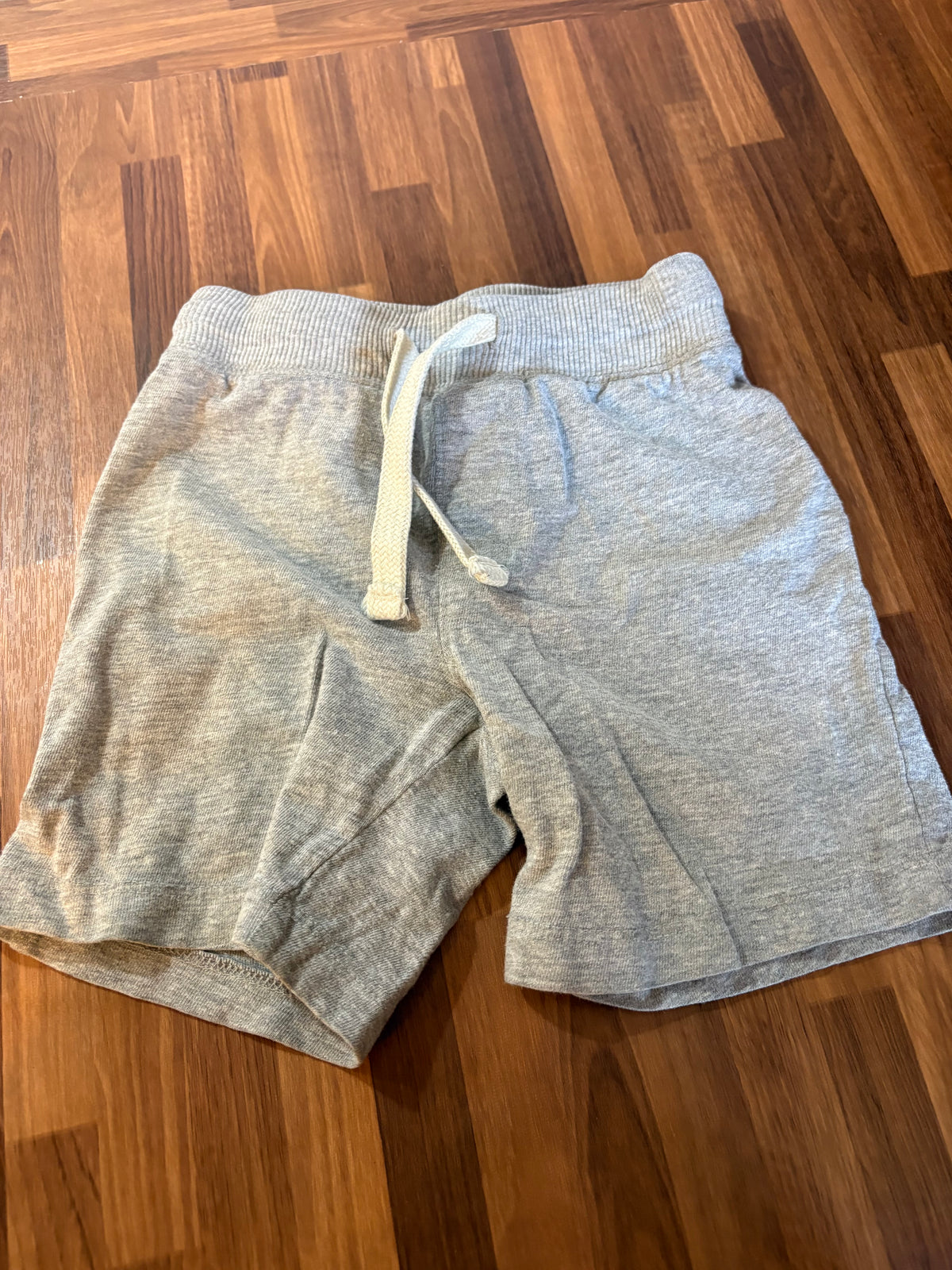 Short 2T Old navy (cmb)