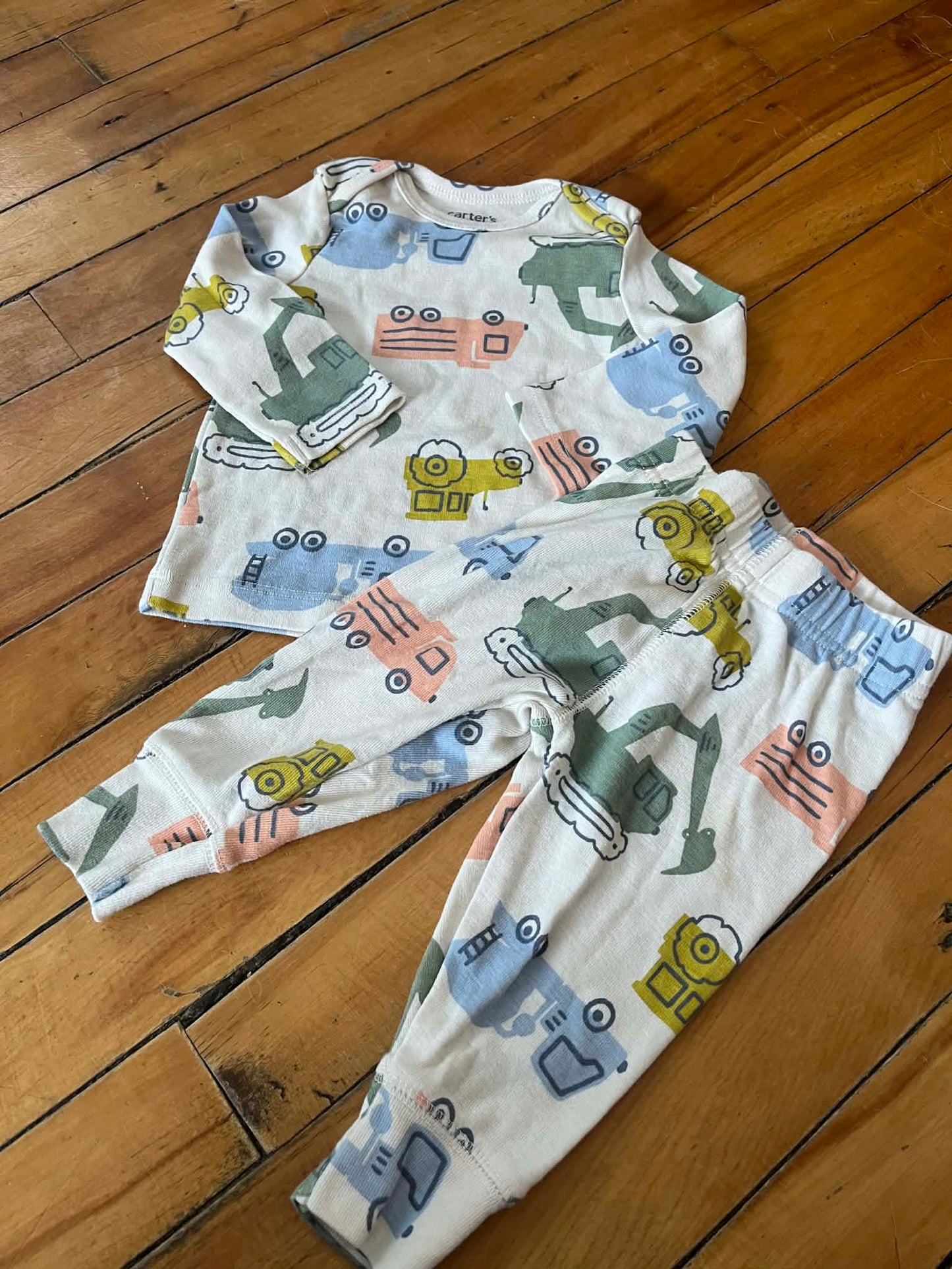 pyjama carter’s 3-6 mois