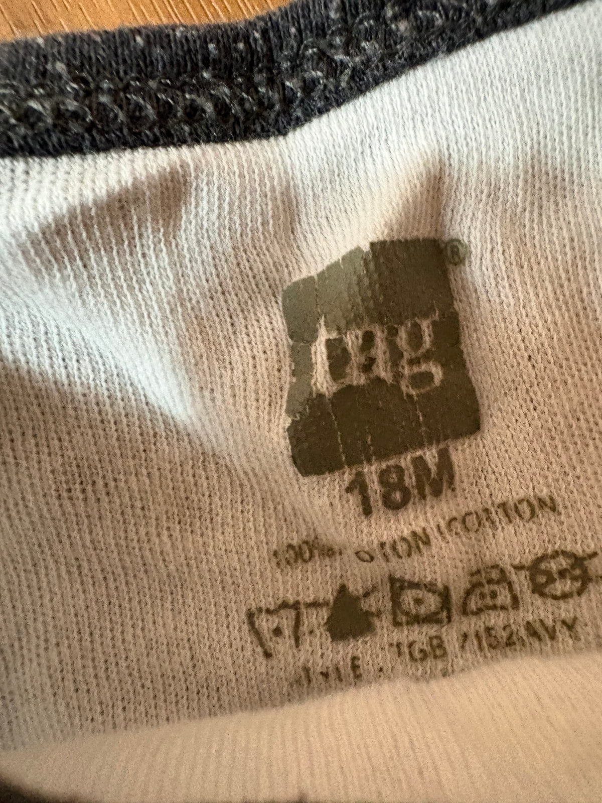Cache couche tag 18 mois (cmb)
