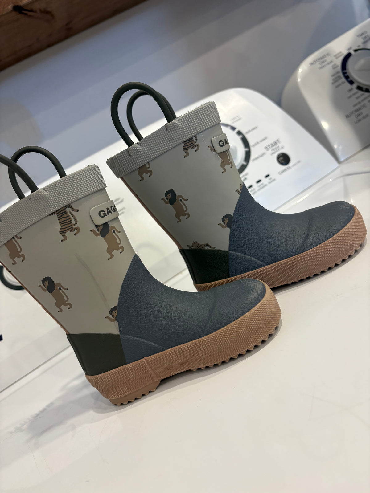 Botte d'eau grandeur 3 toddler (cmb)