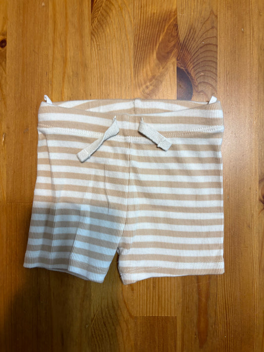 Short h&m 6 mois