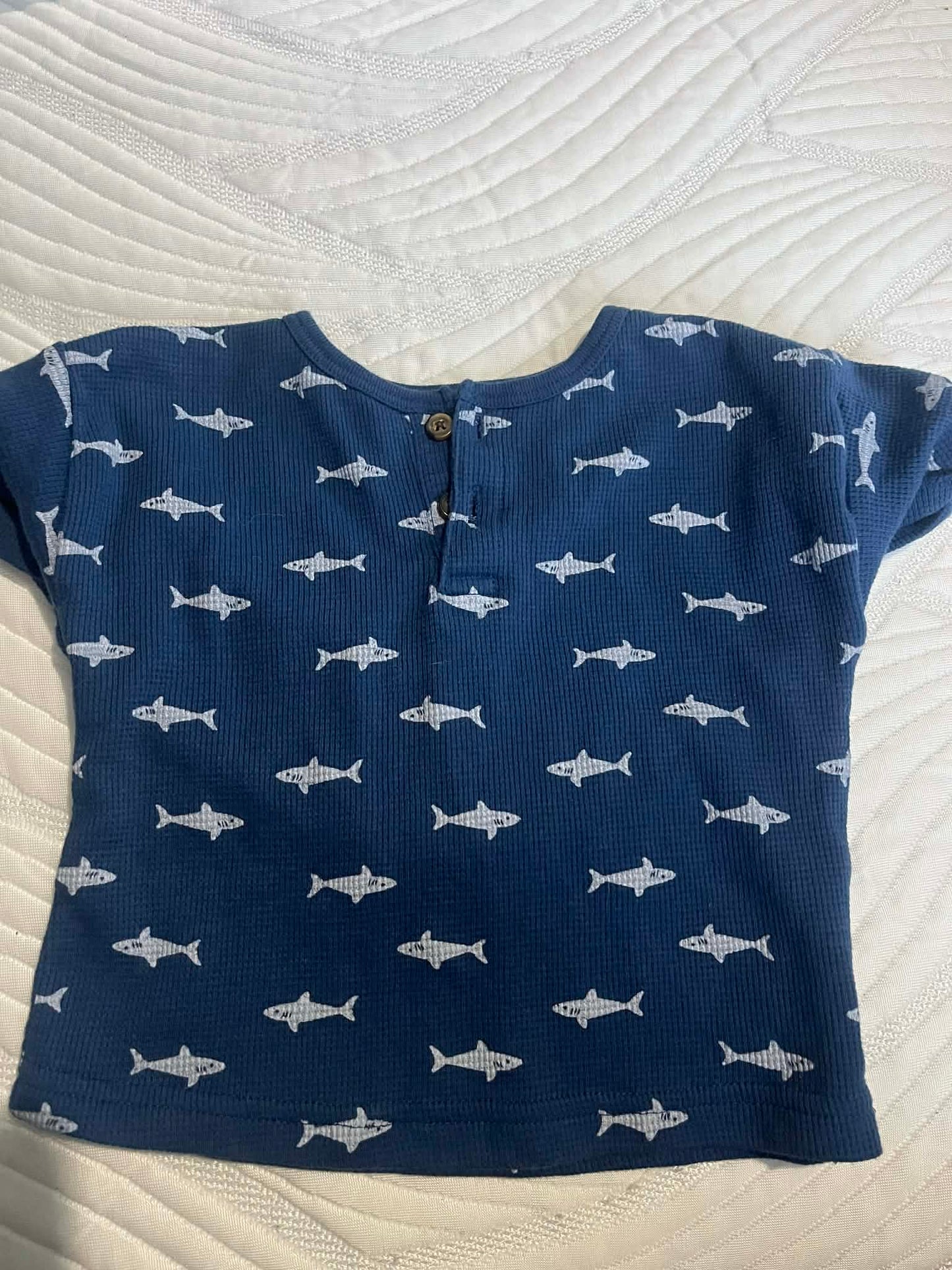 T-shirt carter’s 6-9 mois