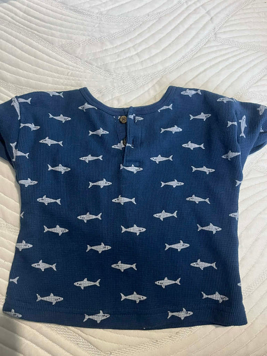 T-shirt carter’s 6-9 mois