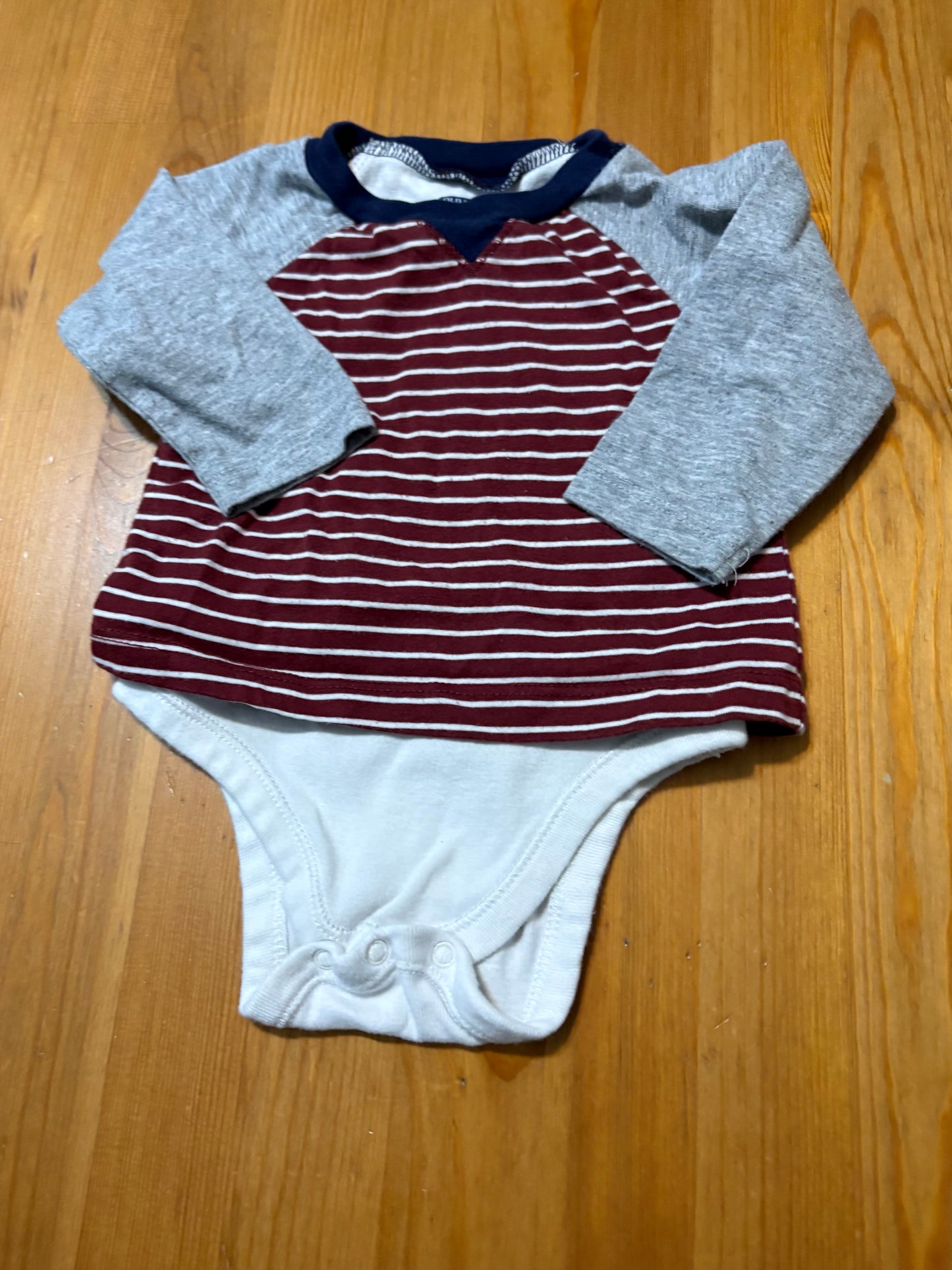 cache- couche old navy 3-6 mois