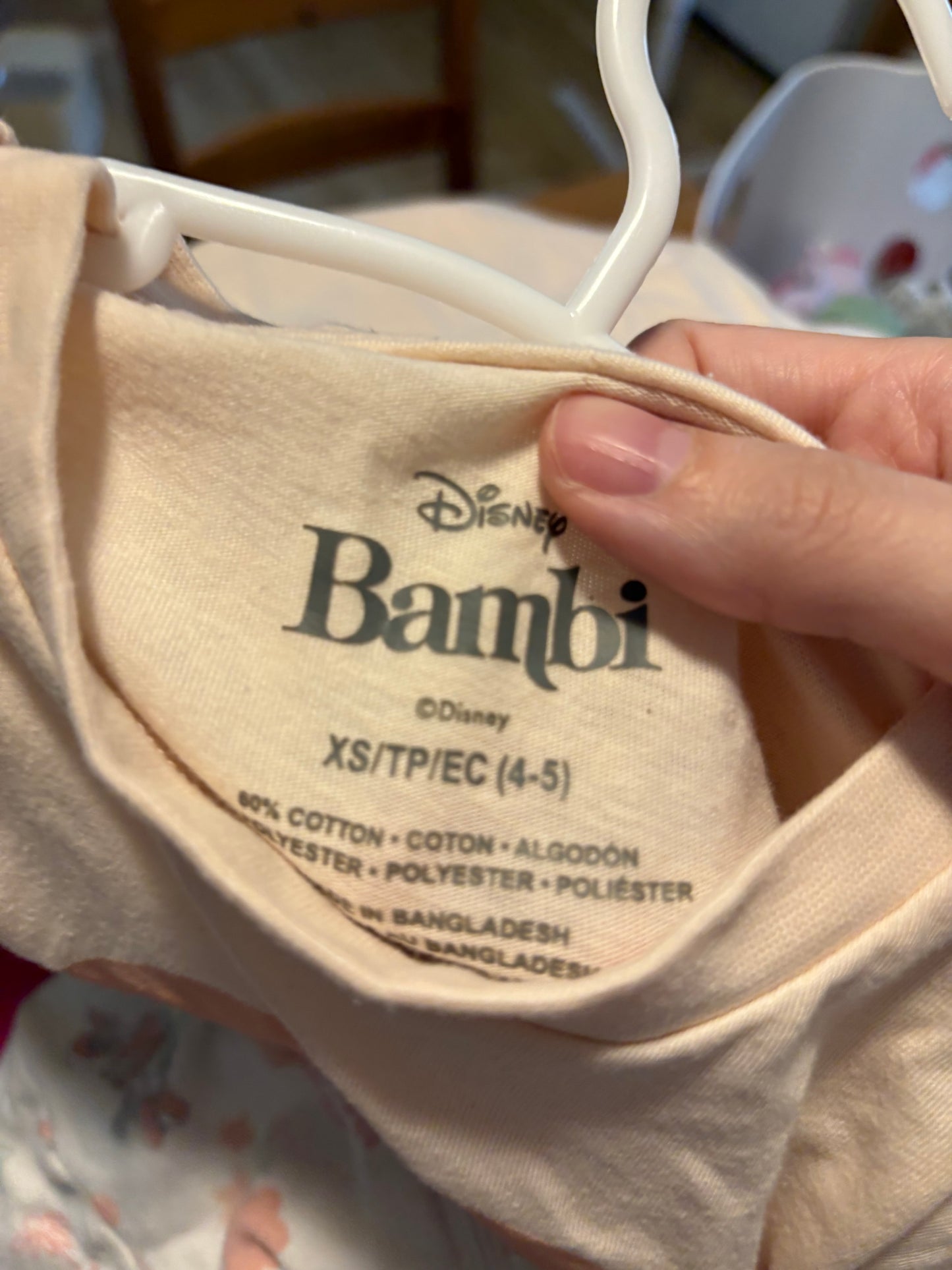 t-shirt bambi 4-5 ans neuf