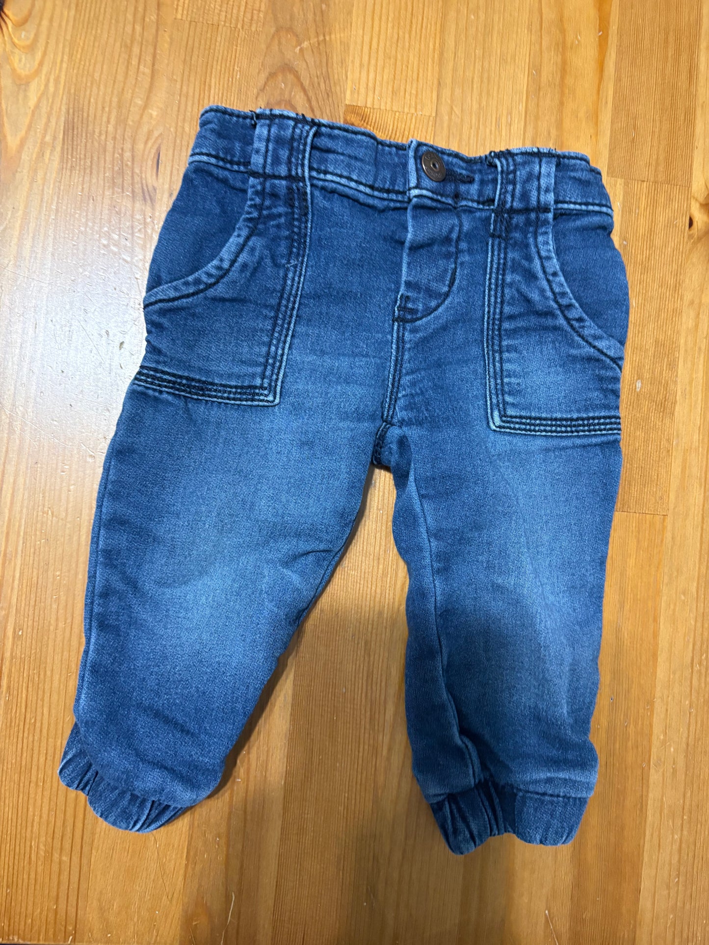 Jeans oshkosh 9 mois