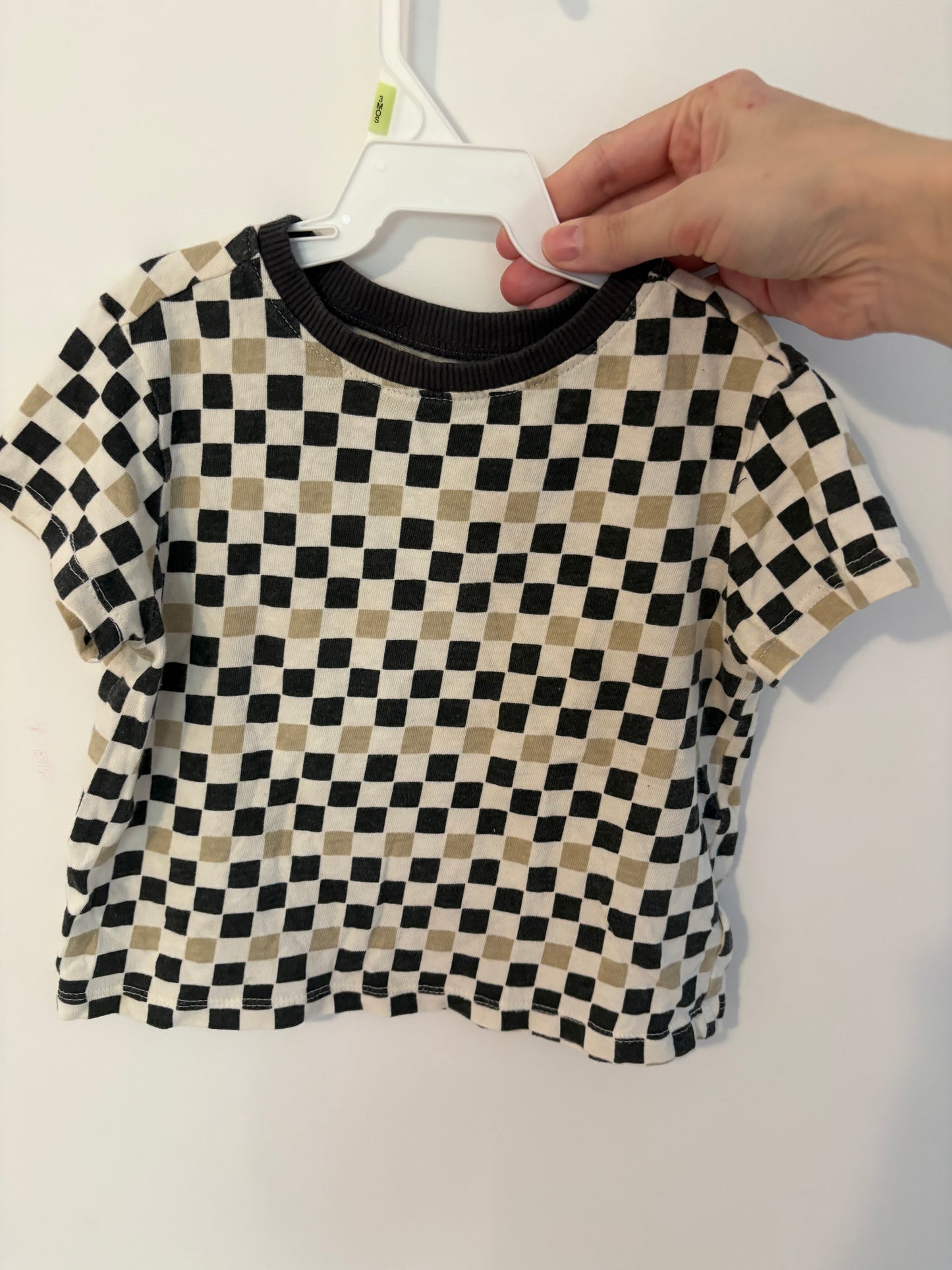 t-shirt old navy 2T