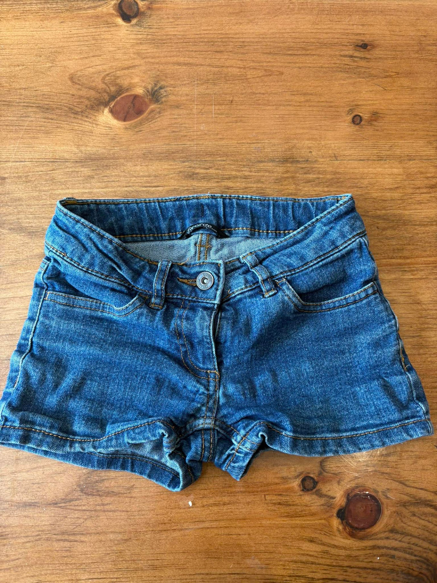 Short george 8 ans