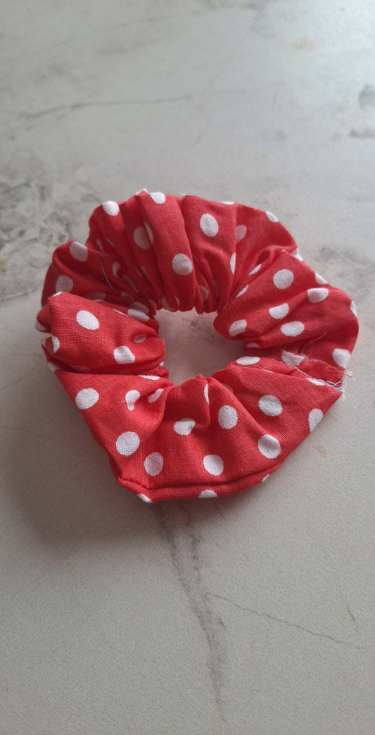 Chouchou rouge pois blanc