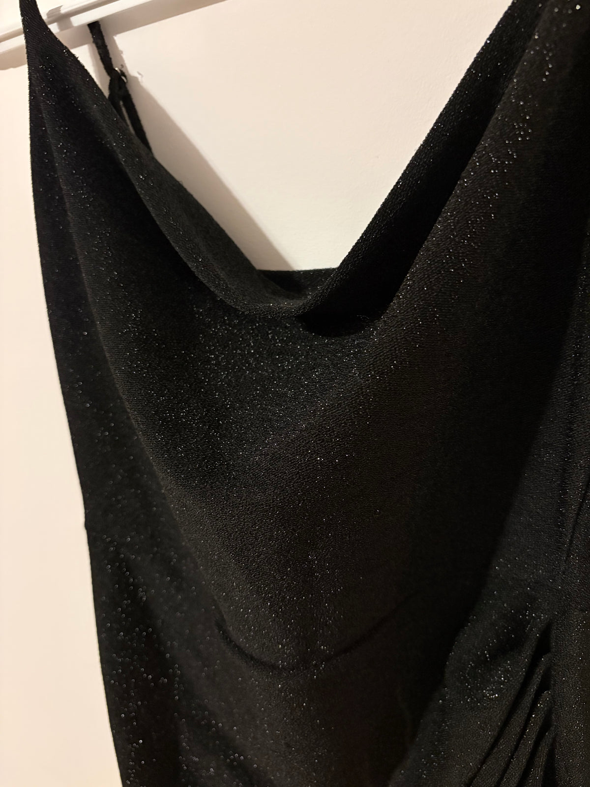 Robe forever 21 small magnifique brillant dessus 🖤✨
