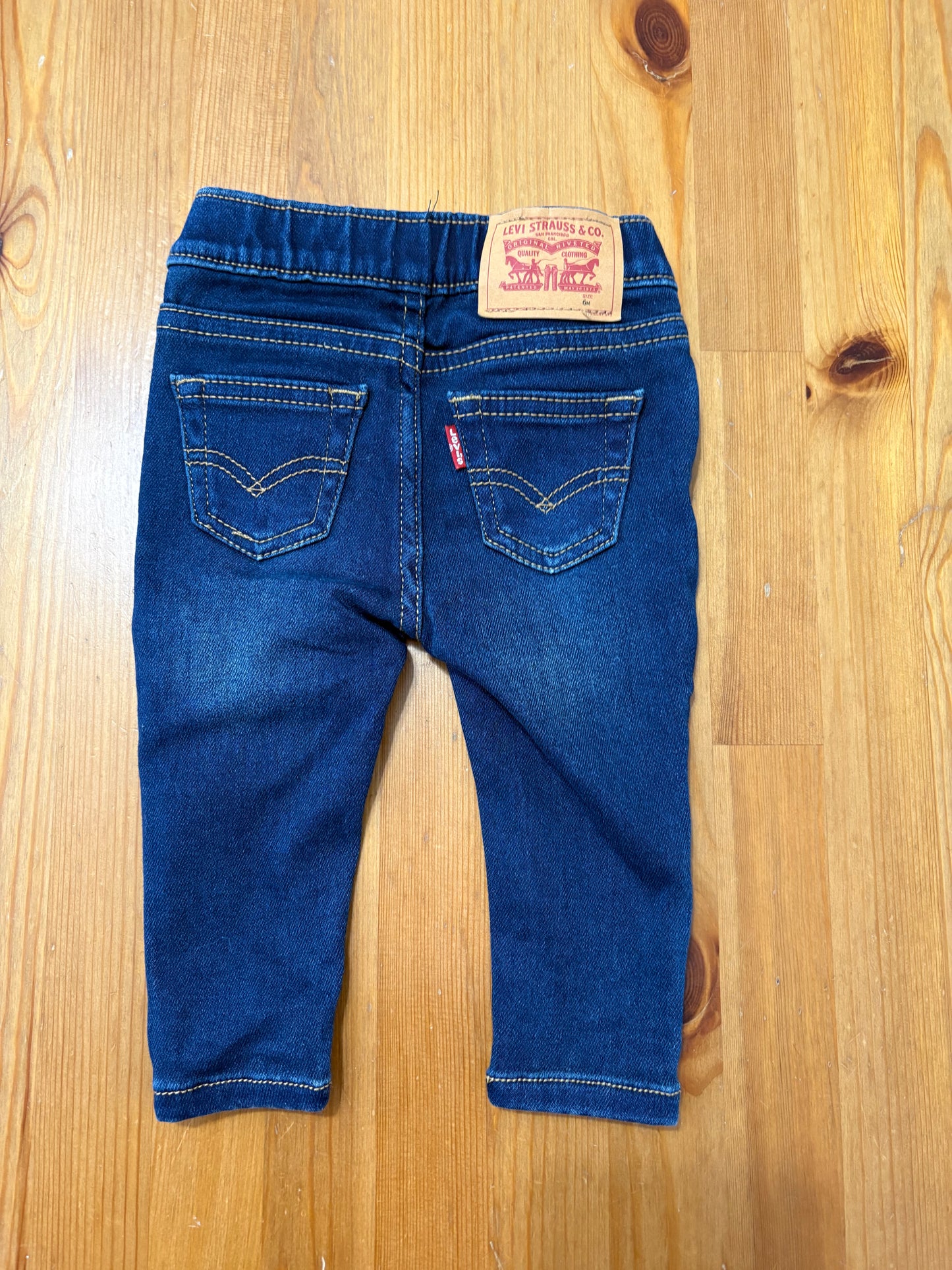 Jeans levis neuf 6 mois