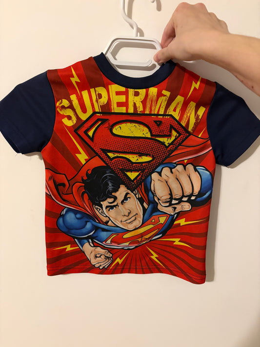 T-shirt super man 4 T état neuf