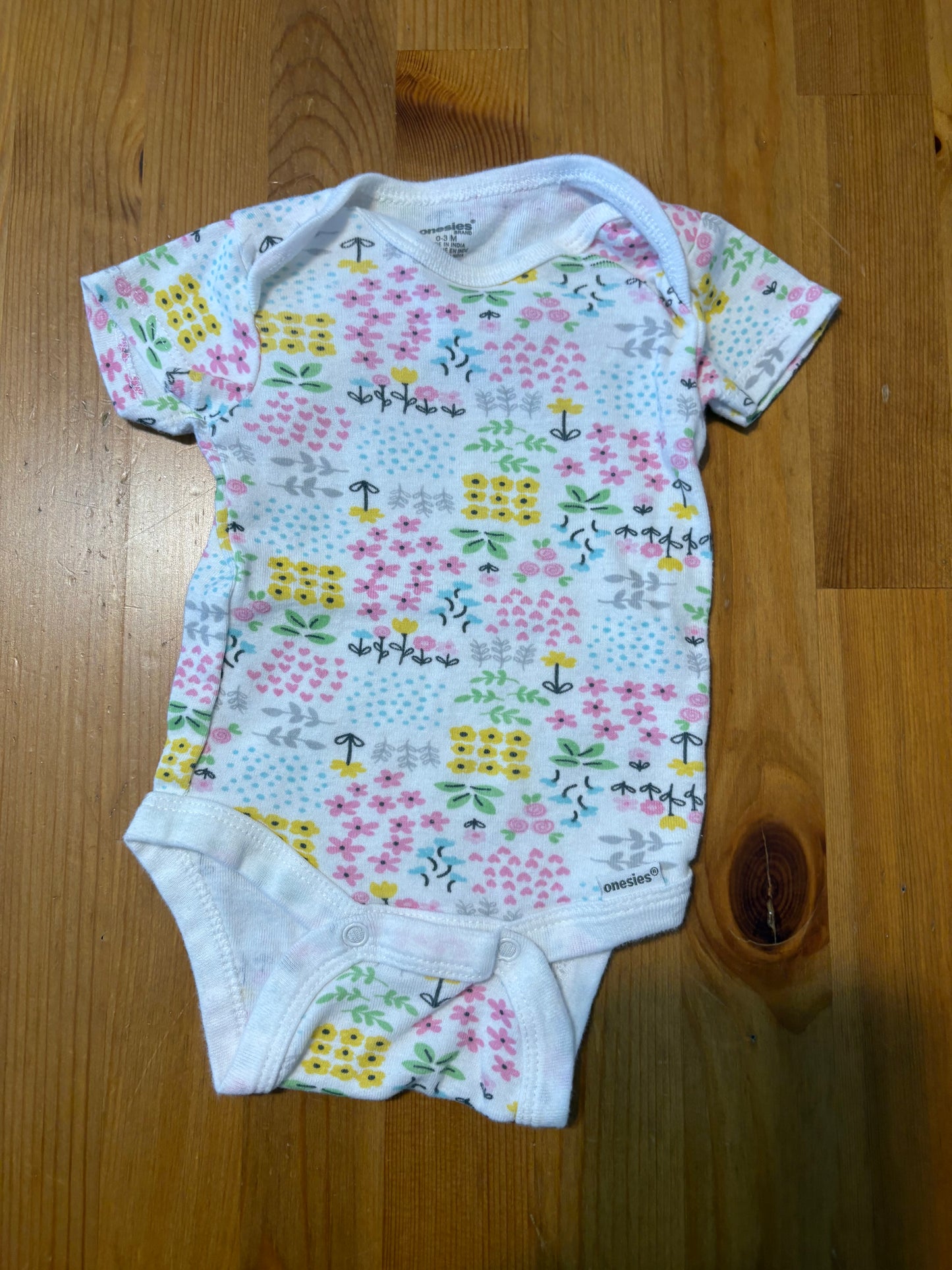 Cache-couche onesis 0-3 mois