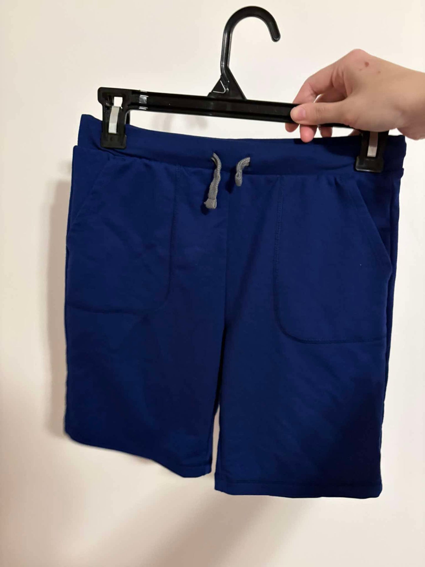 short en neuf 32 cool 8 ans