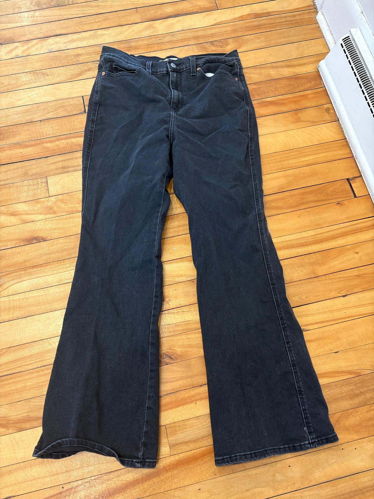 Jeans Levis signature taille haute grandeur 29😍 (cmb)