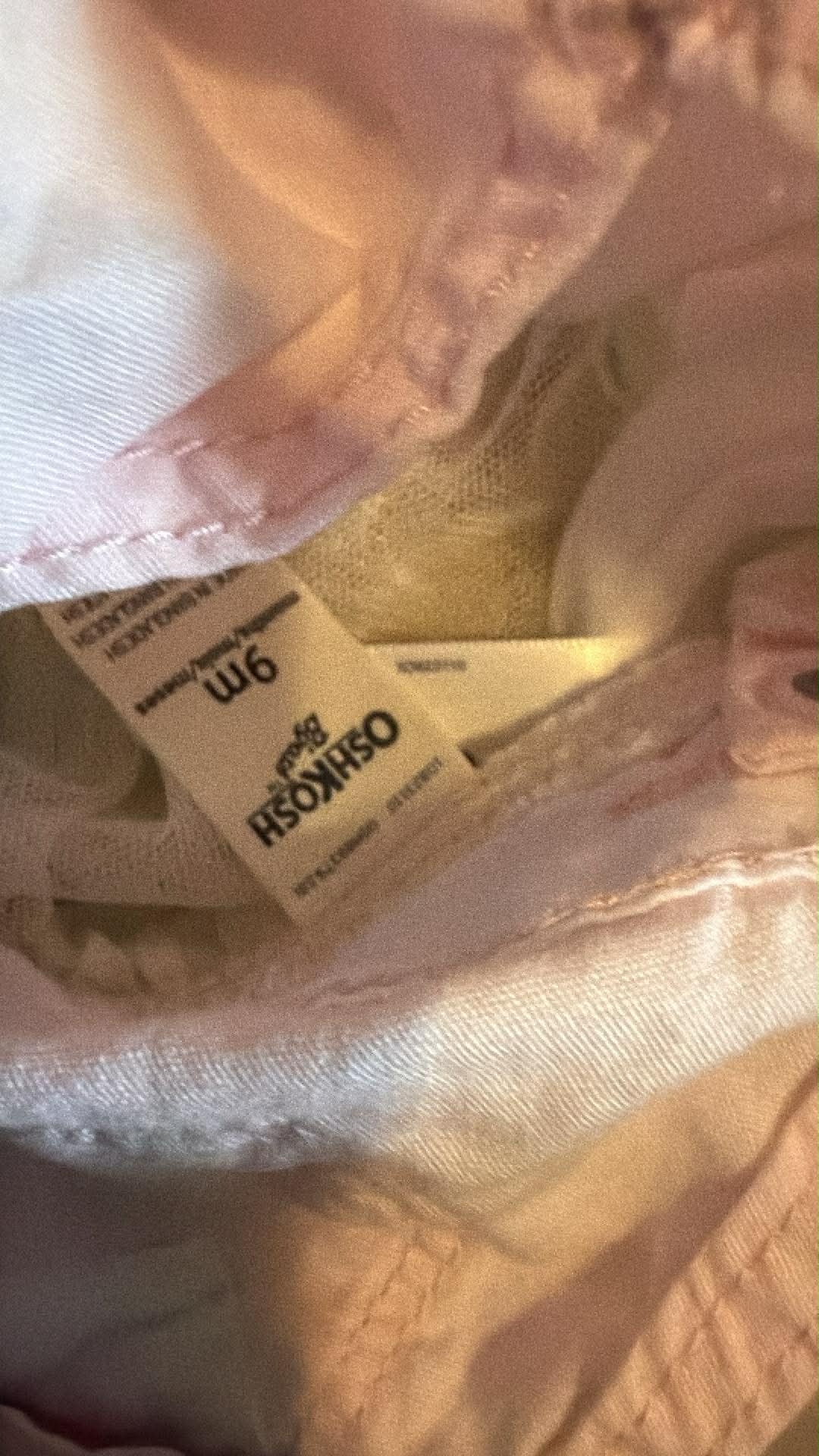 Robe oskosh 9 mois