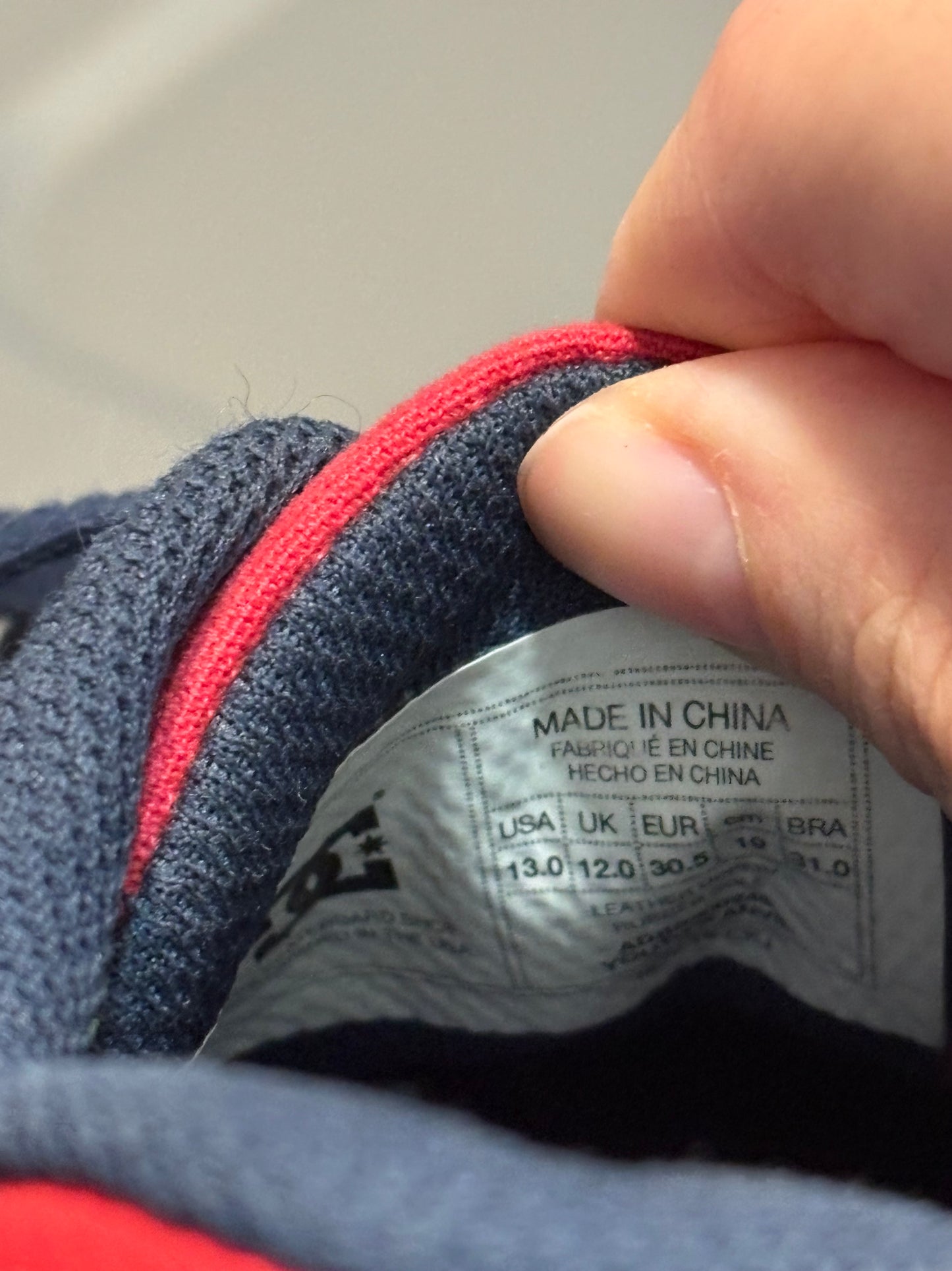 Soulier Dc shoes enfants usa taille 13 ou 19 cm