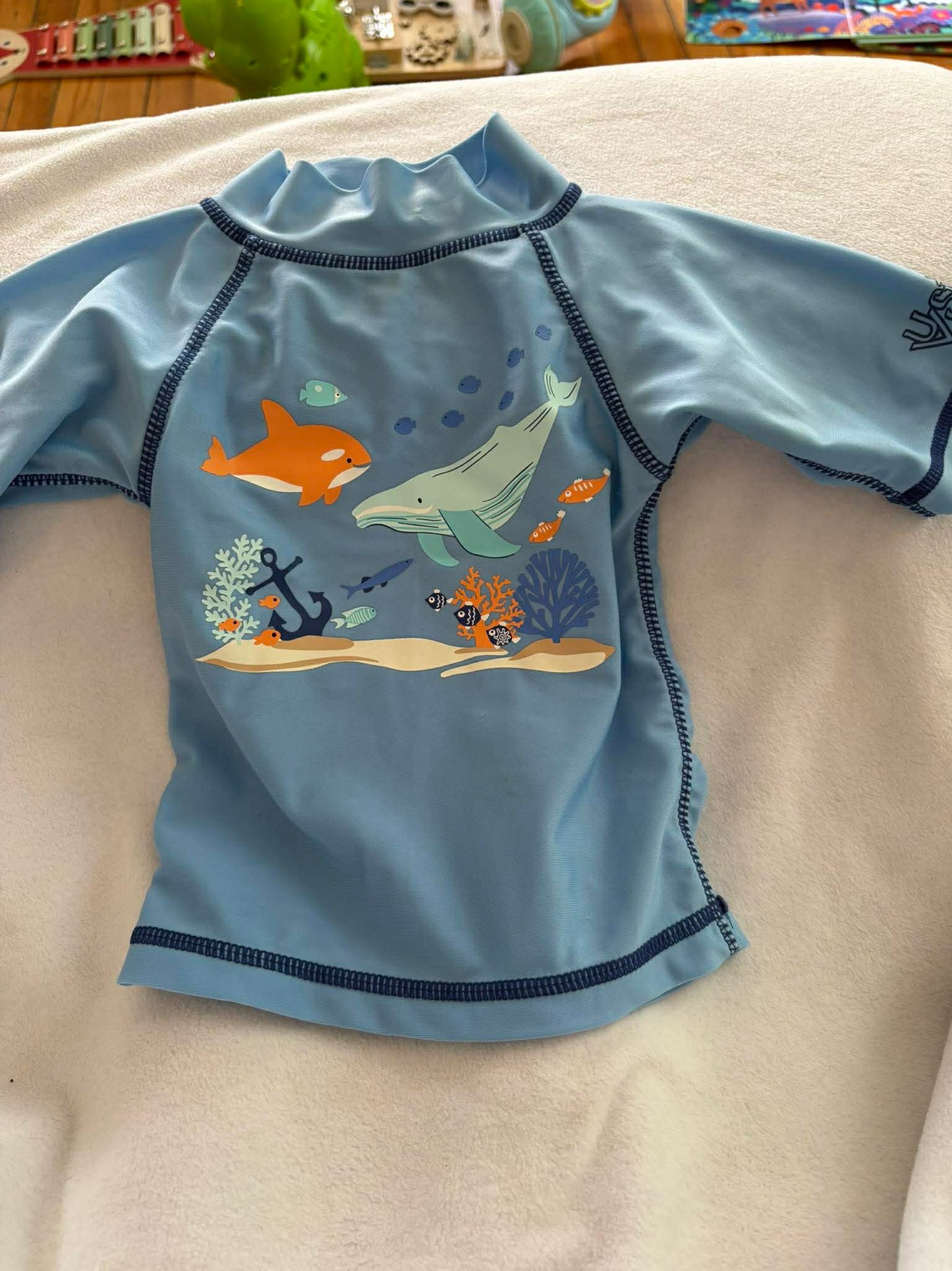 Haut de costume de bain uvskin 12-18 mois