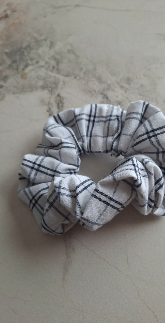 Chouchou à carreaux