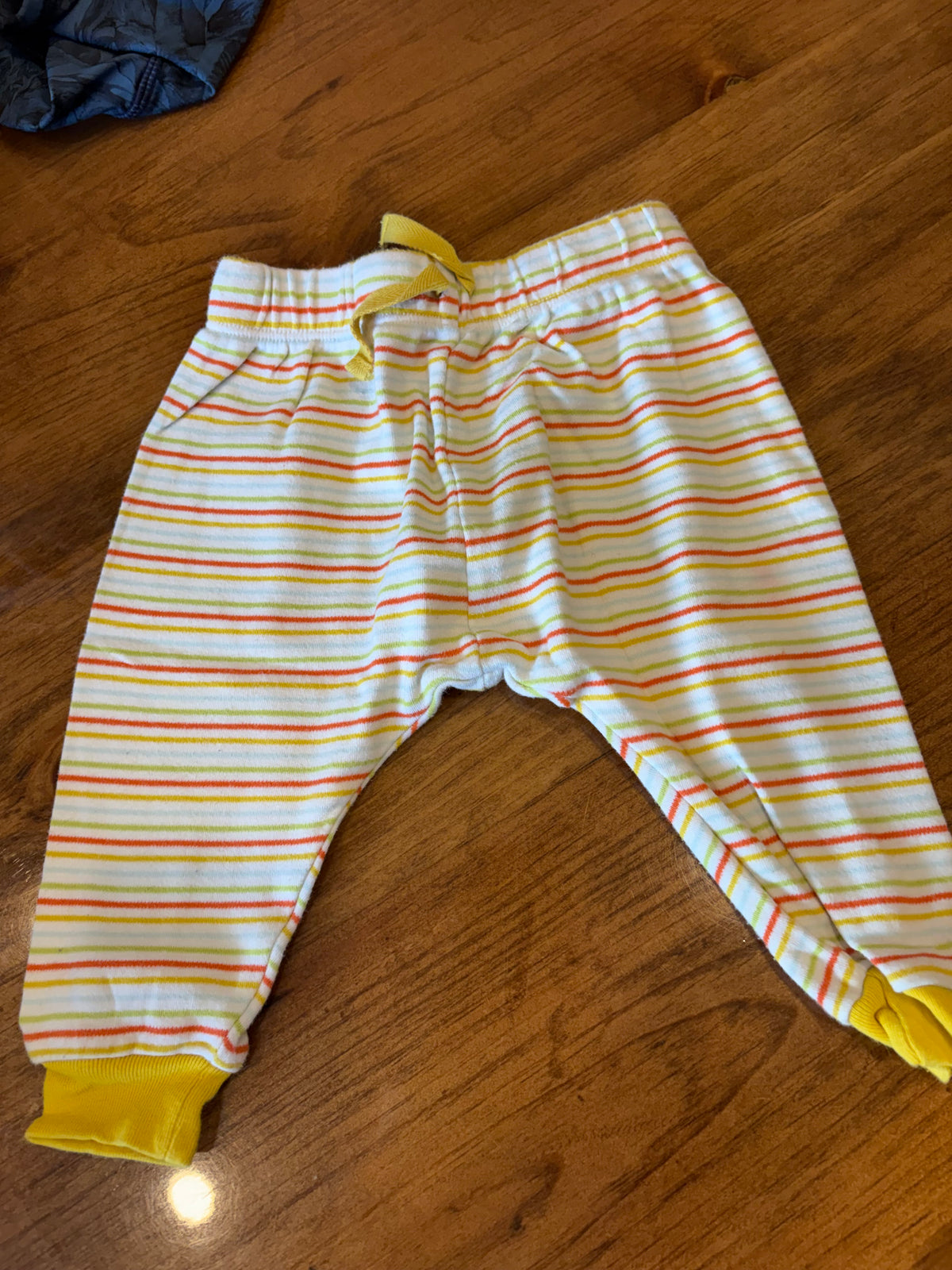 Pantalon 3-6 mois (cmb)