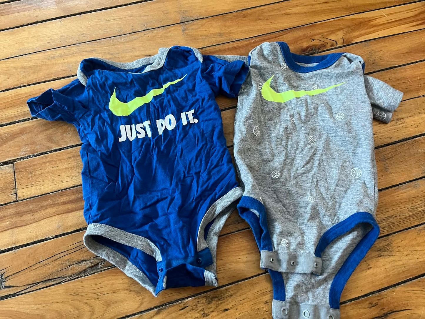 Lot nike 0-6 mois