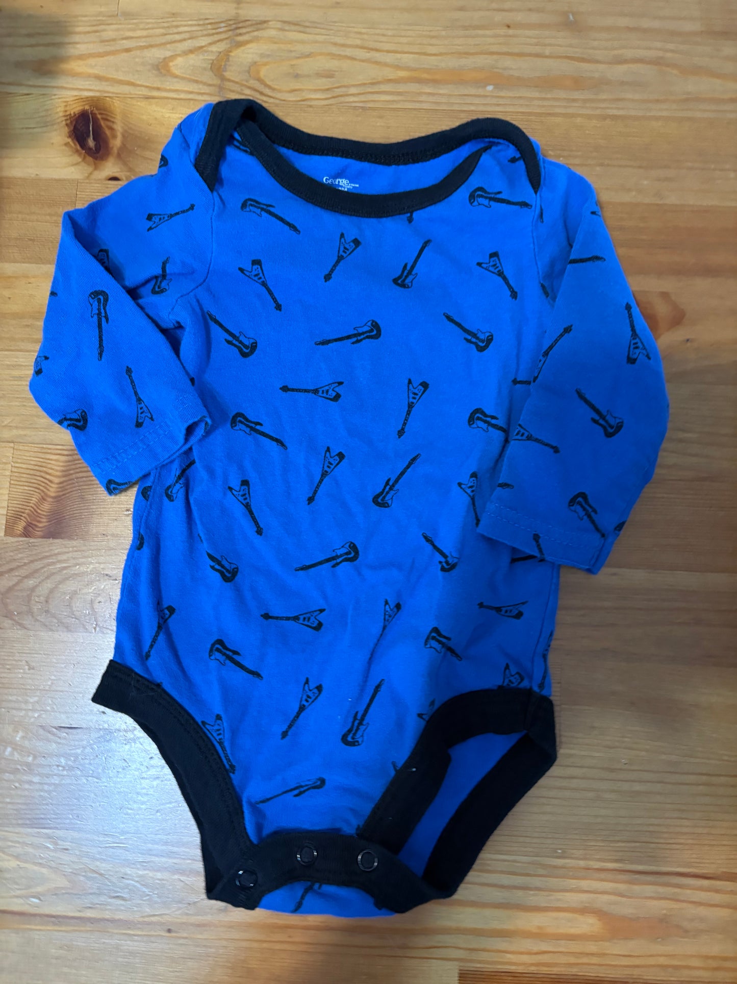 Cache-couche george 6-12 mois