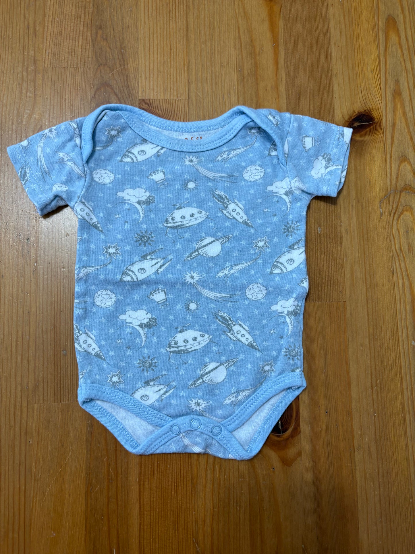 Cache-couche necessitie 0-3 mois