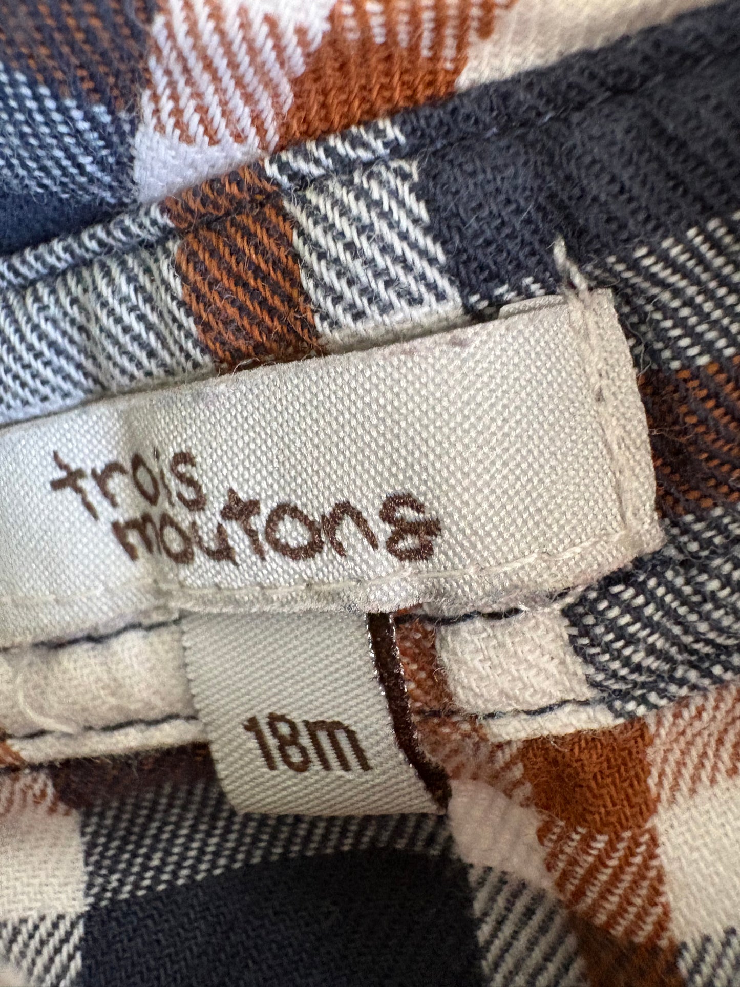 Cache couche chemise trois moutons 18 mois (cmb)