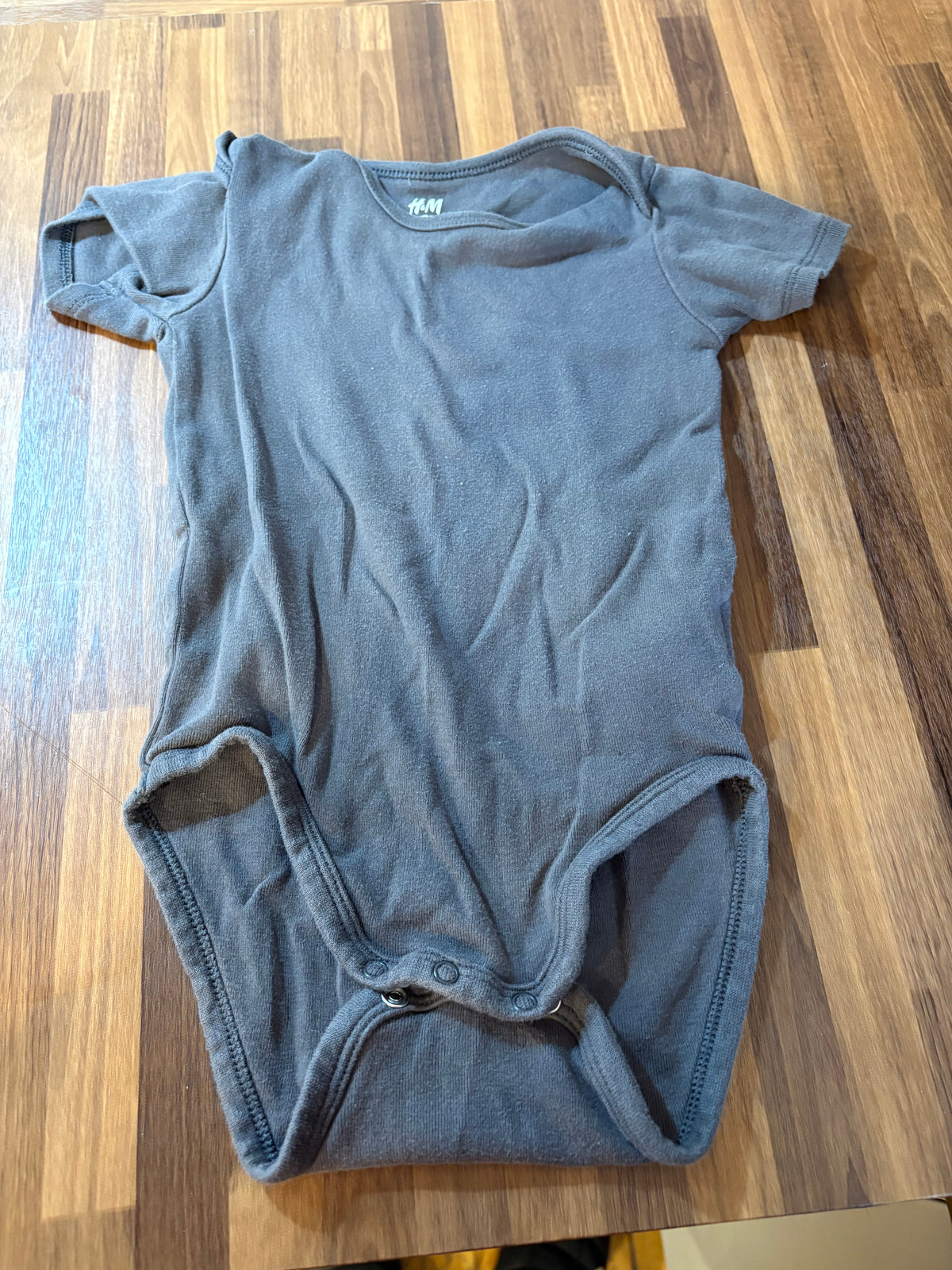 Cache couche h&m 9-12 mois (cmb)