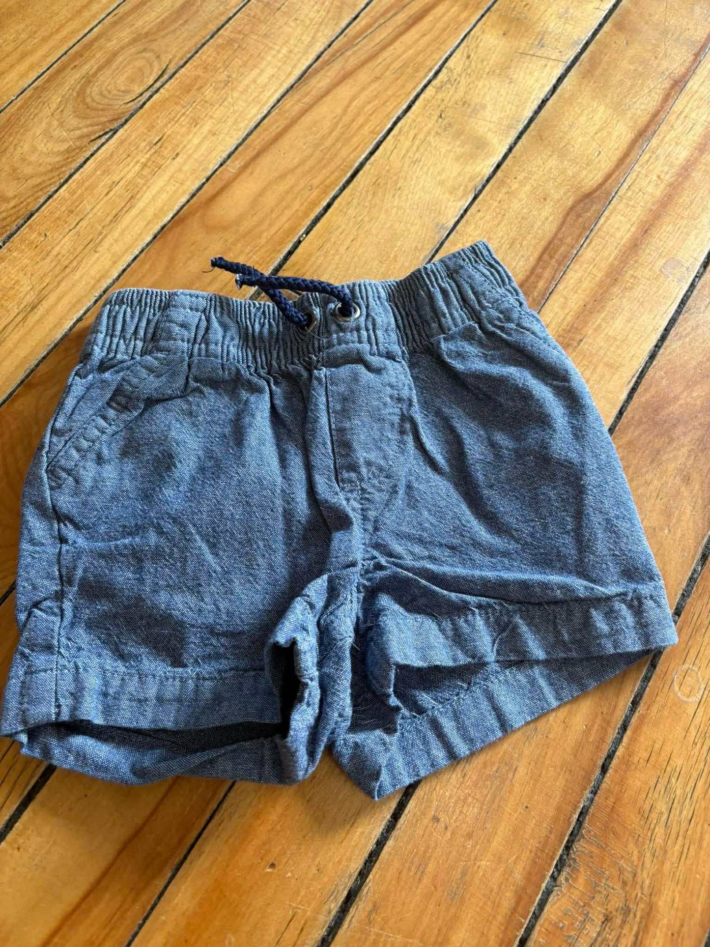 Short george 3-6 mois