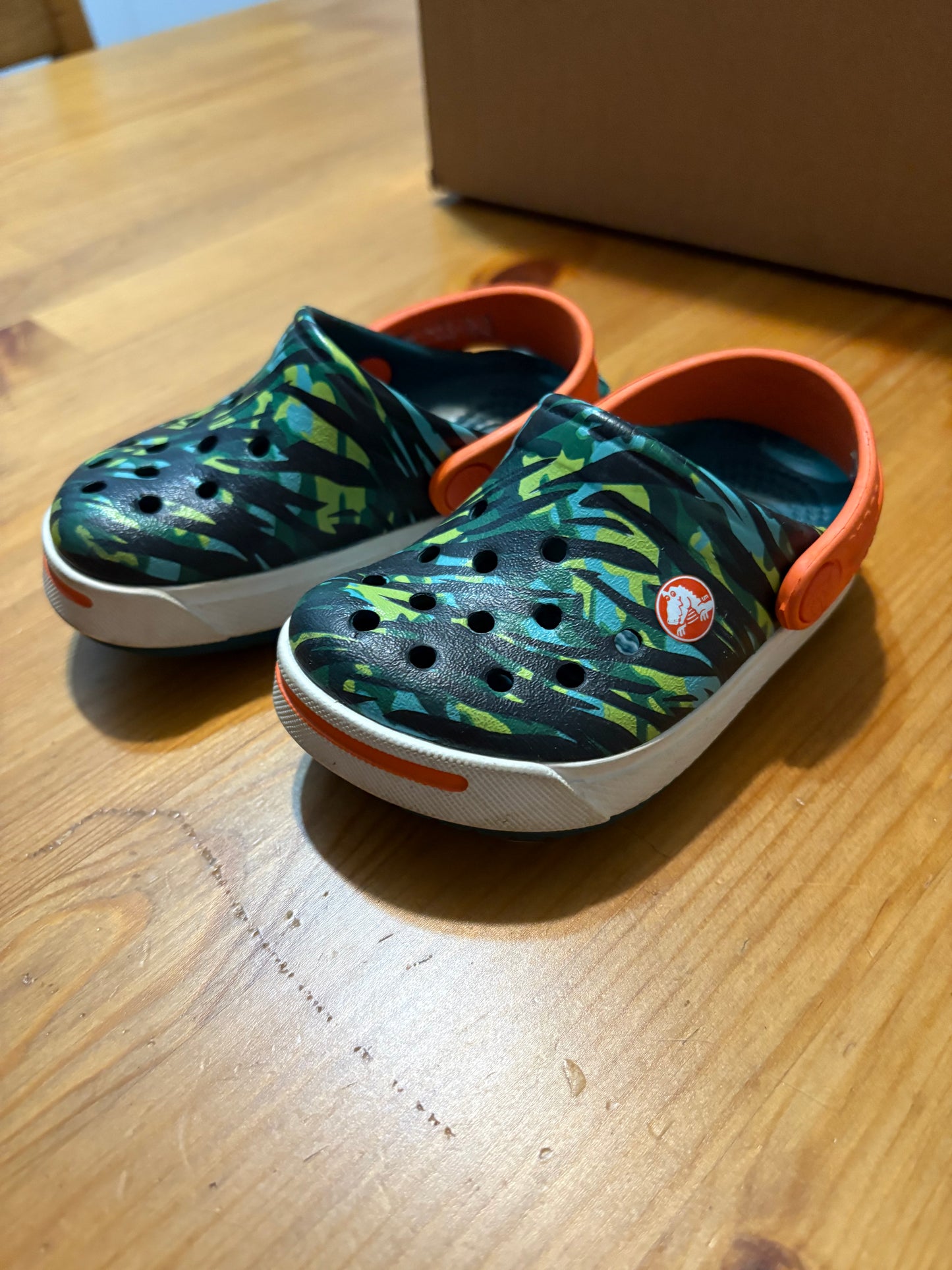 Croc état neuf taille bébé 4-5