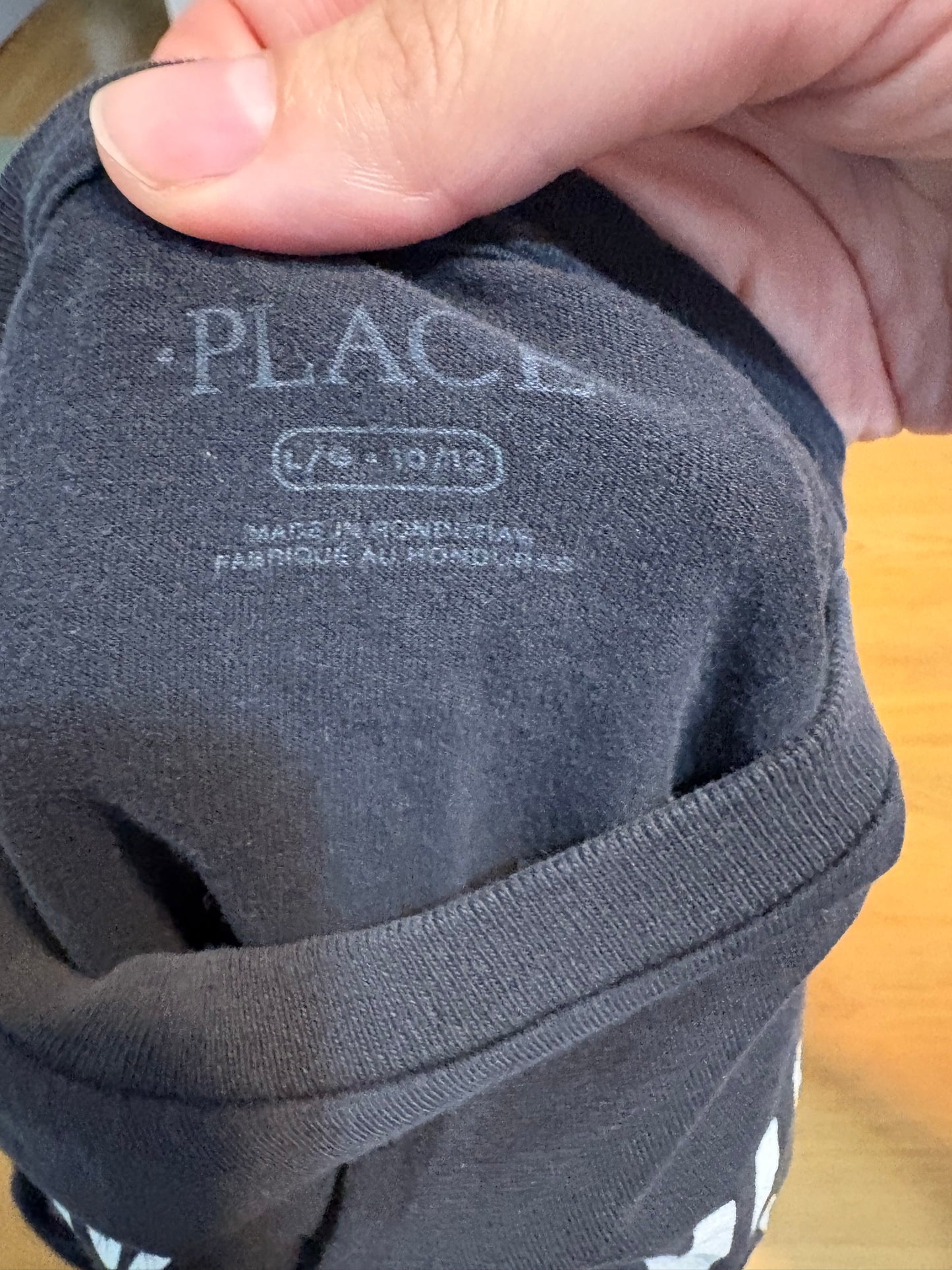 T-shirt place large 10-12 ans