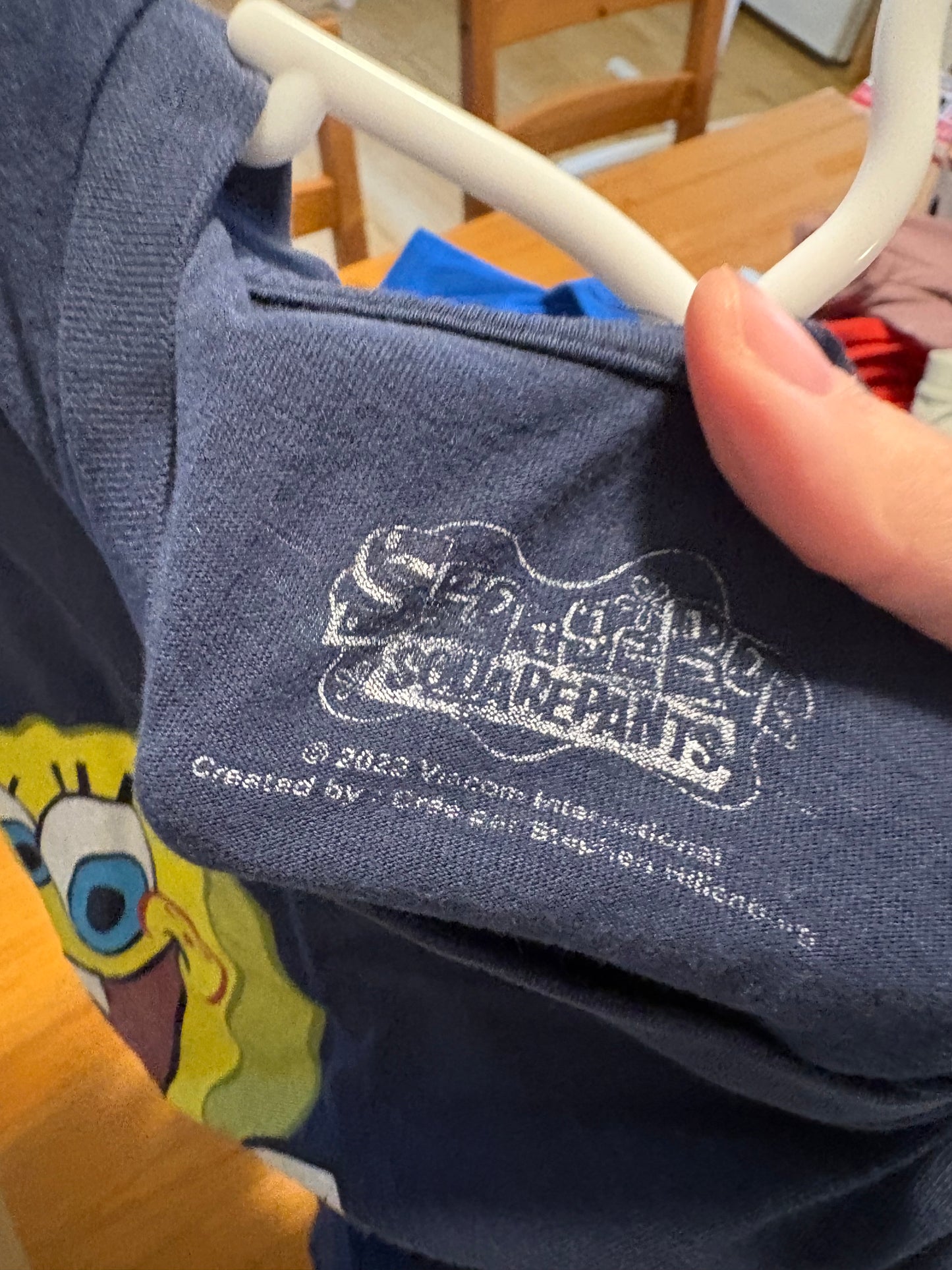 T-shirt sponge bob 10-12 ans