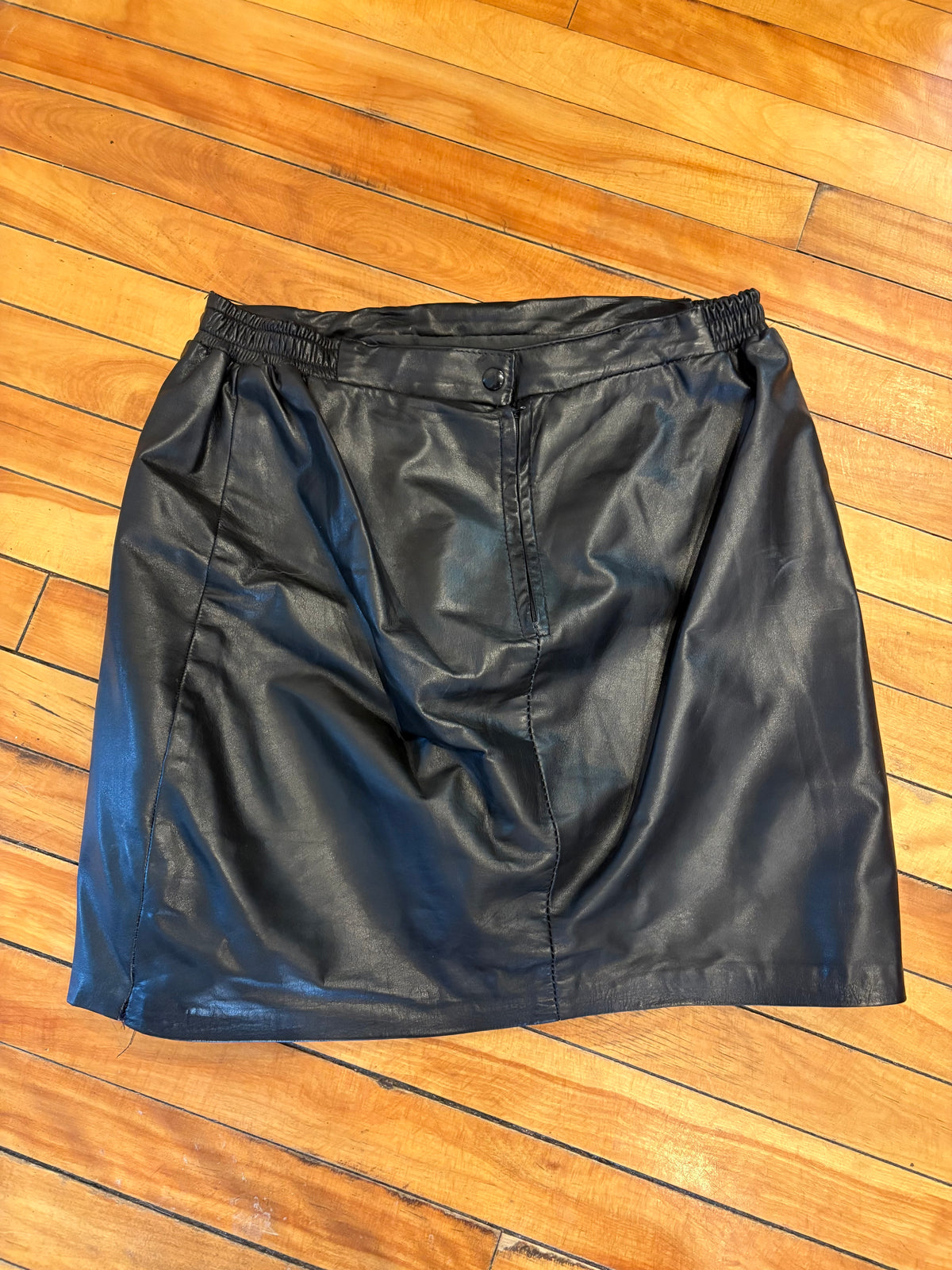 Jupe en cuir je dirait large (cmb)