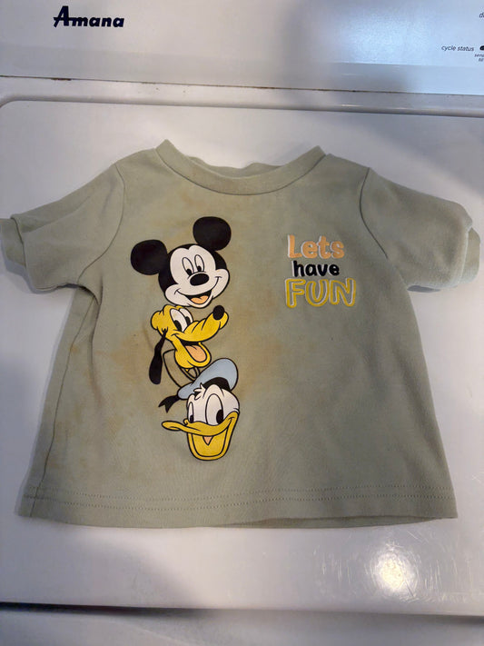 Chandail Disney 18-24 mois (cmb) taché *