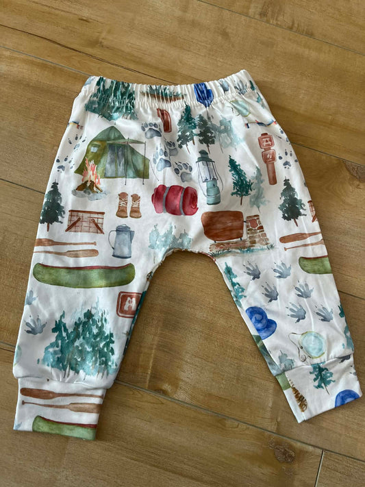 Pantalon 6-9 mois (internet) neuf