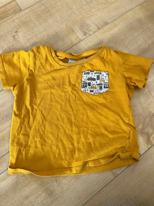 T-shirt tag 18 mois