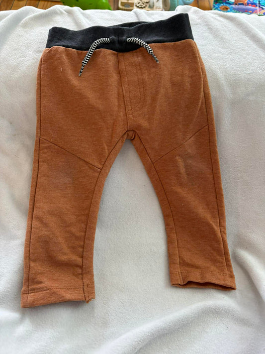 Pantalon dirkje 12 mois*