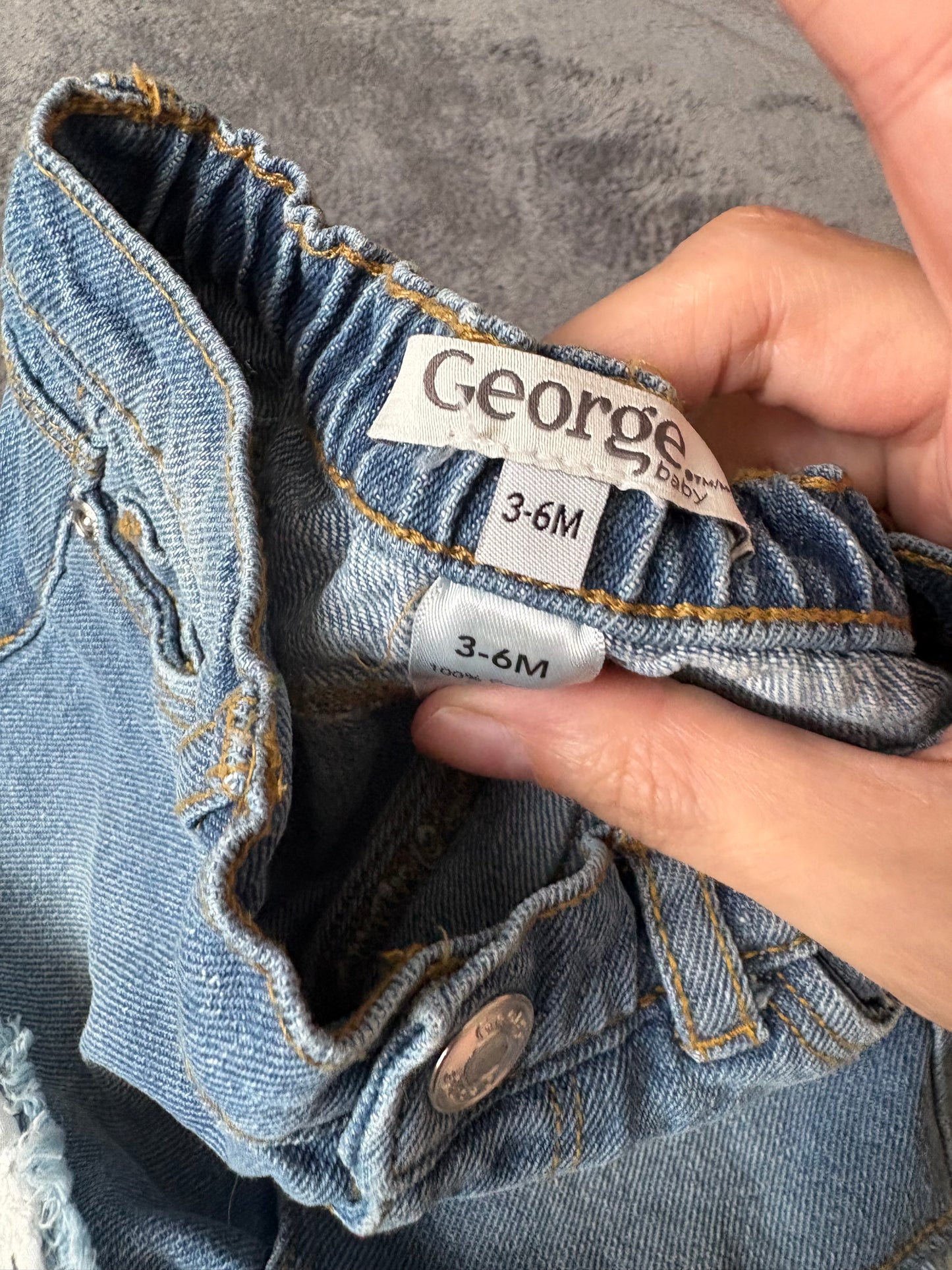 Short neuve george 3-6 mois