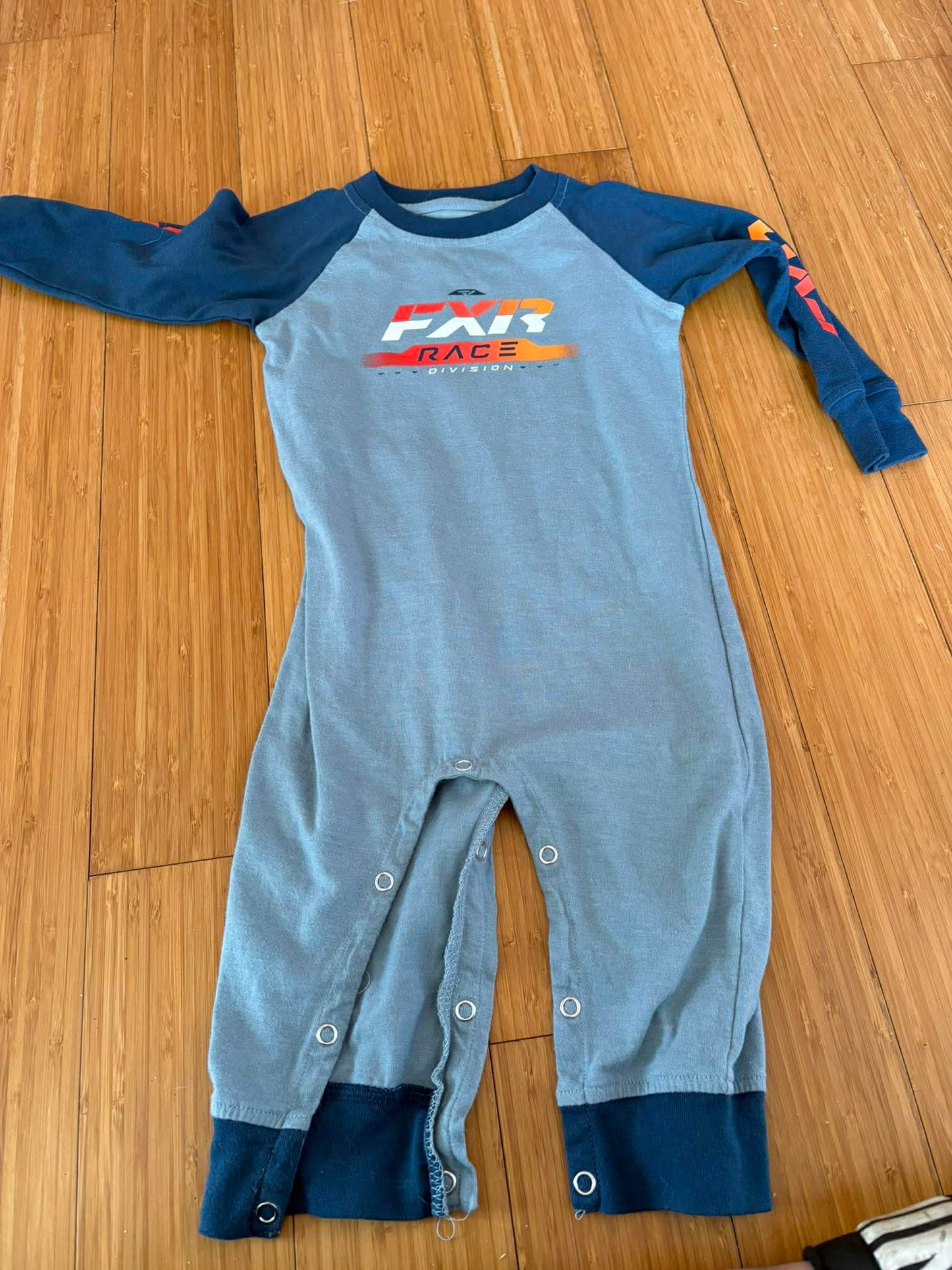 Pyjama fxr 12-18 mois(cmb)