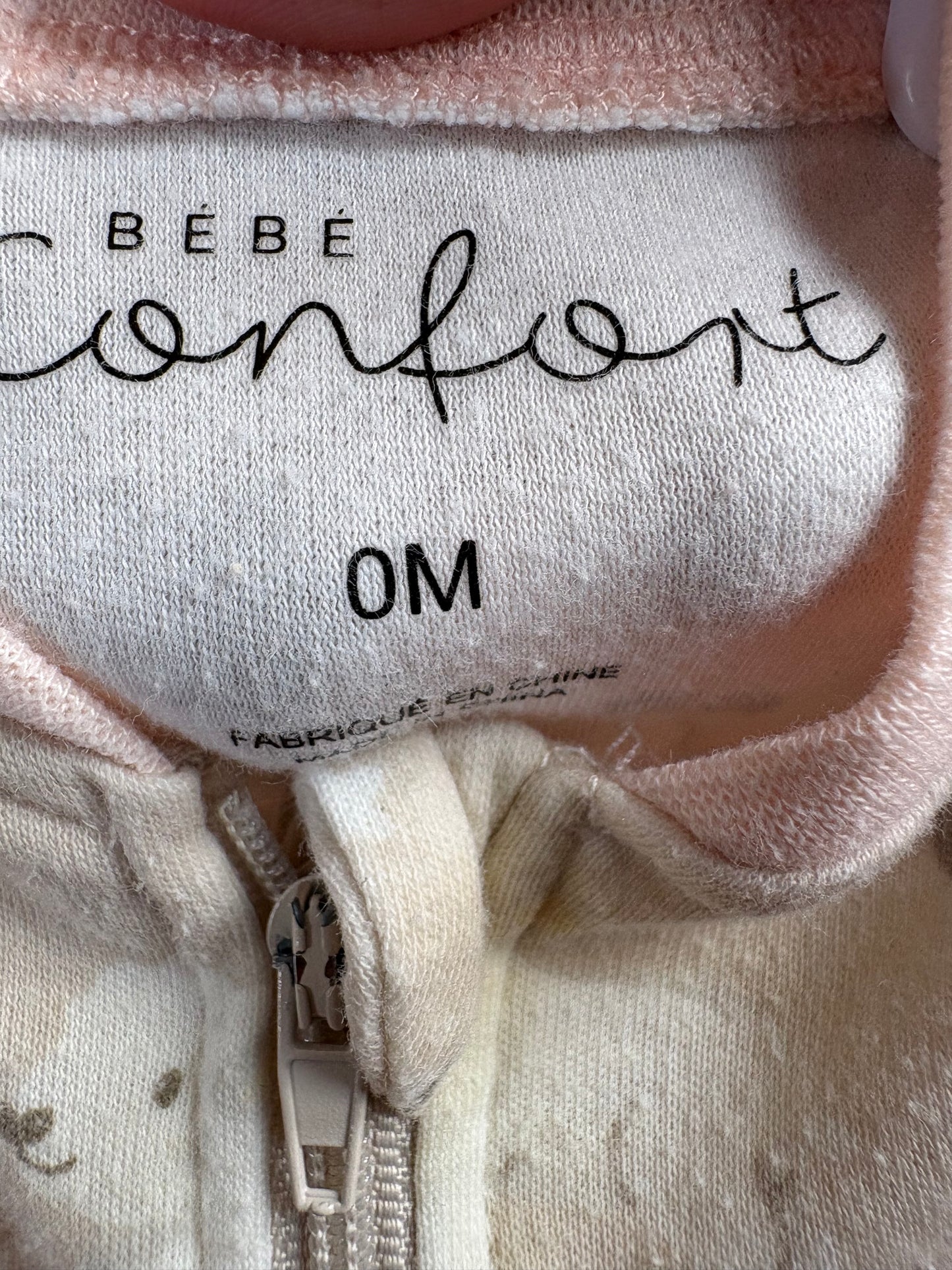 Pyjama bébé confort 0 mois taché à donner avec achat