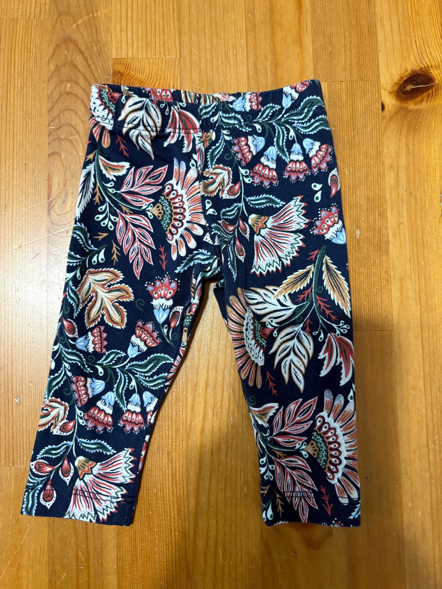 Legging blumind état neuf 6 mois